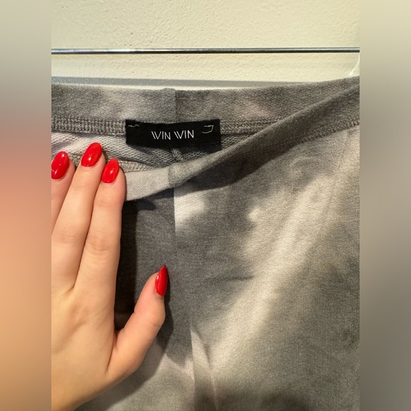 WINWIN To Dye For Set Grey Size Medium OOHLALUXE - Picture 5 of 12